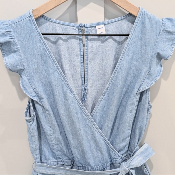 Old Navy Flutter Sleeve Denim Jumpsuit with Pockets - Picture 3 of 7